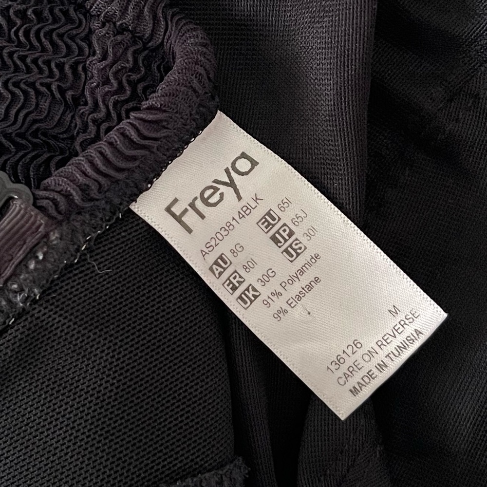 Freya Black Textured Bikini Top - Women 30i (USA) - EUC - Picture 6 of 6